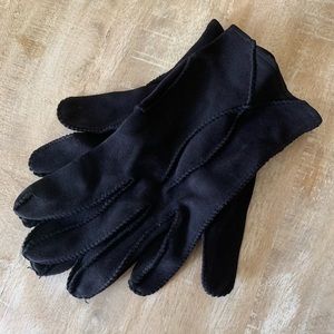Vintage black leatherette gloves